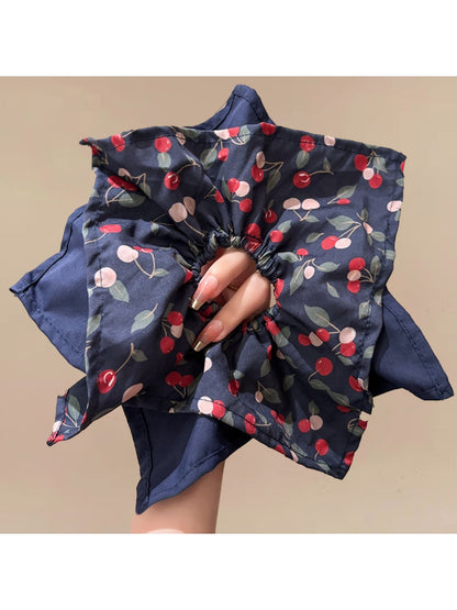 Gifty - Cherry Square Scrunchie Hair Tie