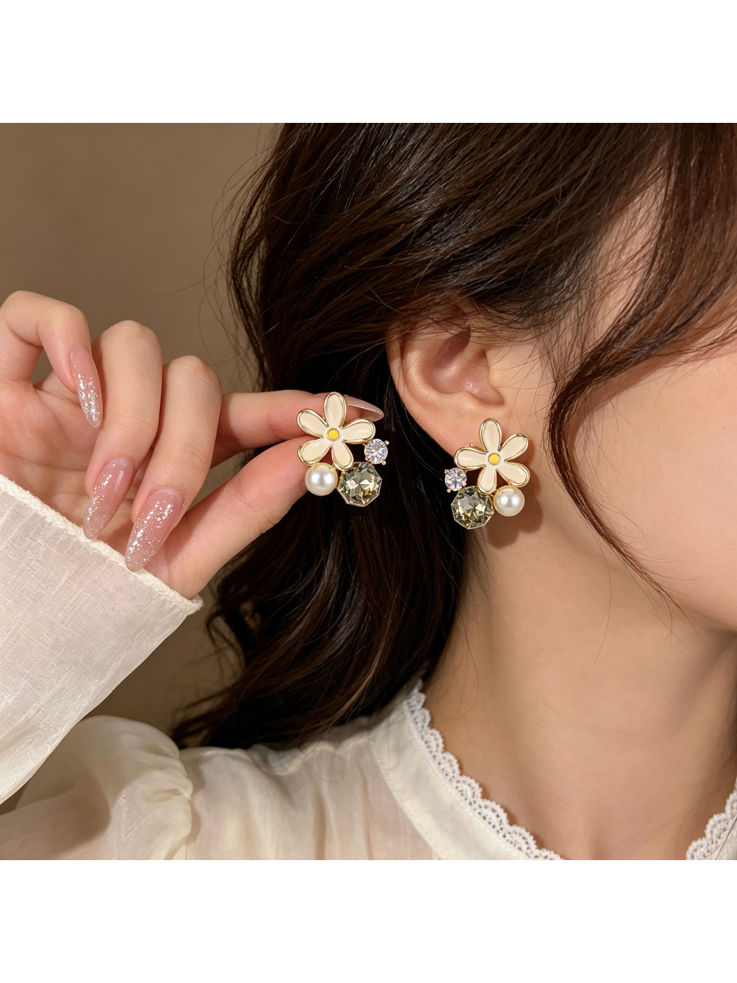 Earedge - Fresh Floral Enamel Accent Stud Earrings