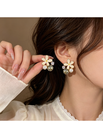 Earedge - Fresh Floral Enamel Accent Stud Earrings