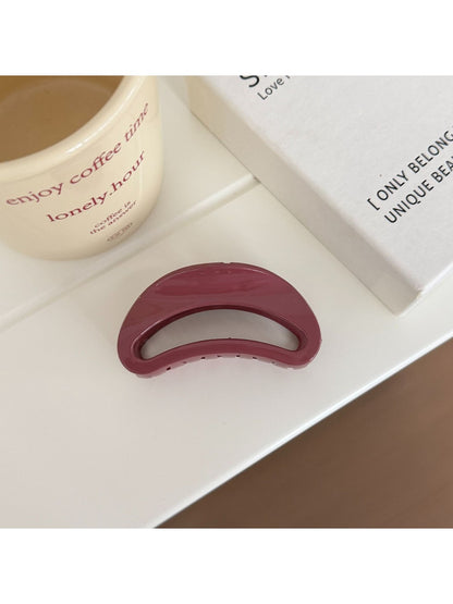 Beau - Simple Geometric Crescent Shape Claw Clip