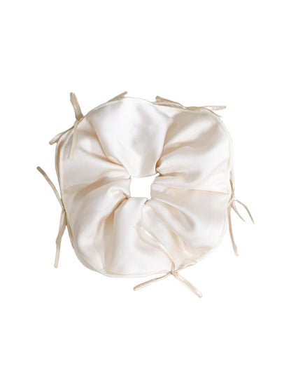 Gifty - Ballet Style Satin Hair Loop