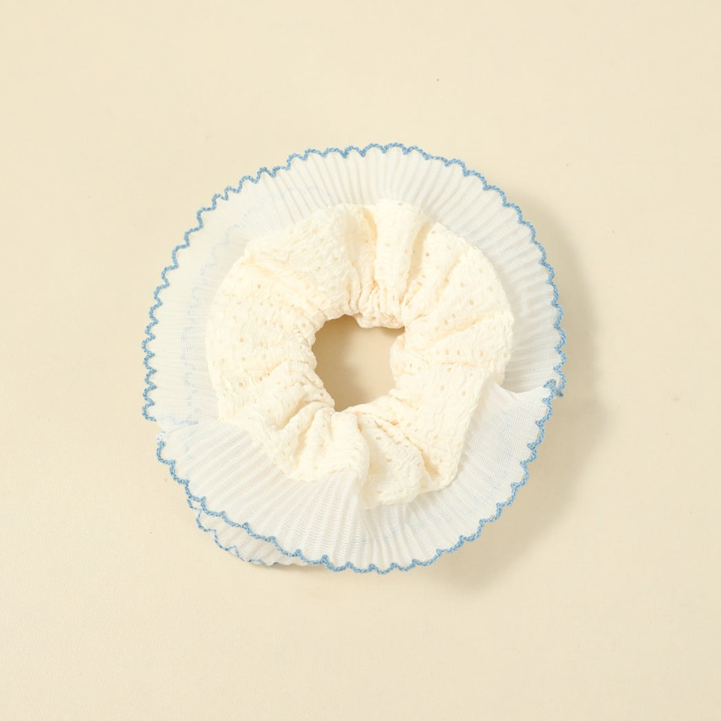 Gifty - Ruffled Lace Scrunchie