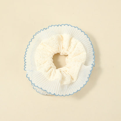 Gifty - Ruffled Lace Scrunchie