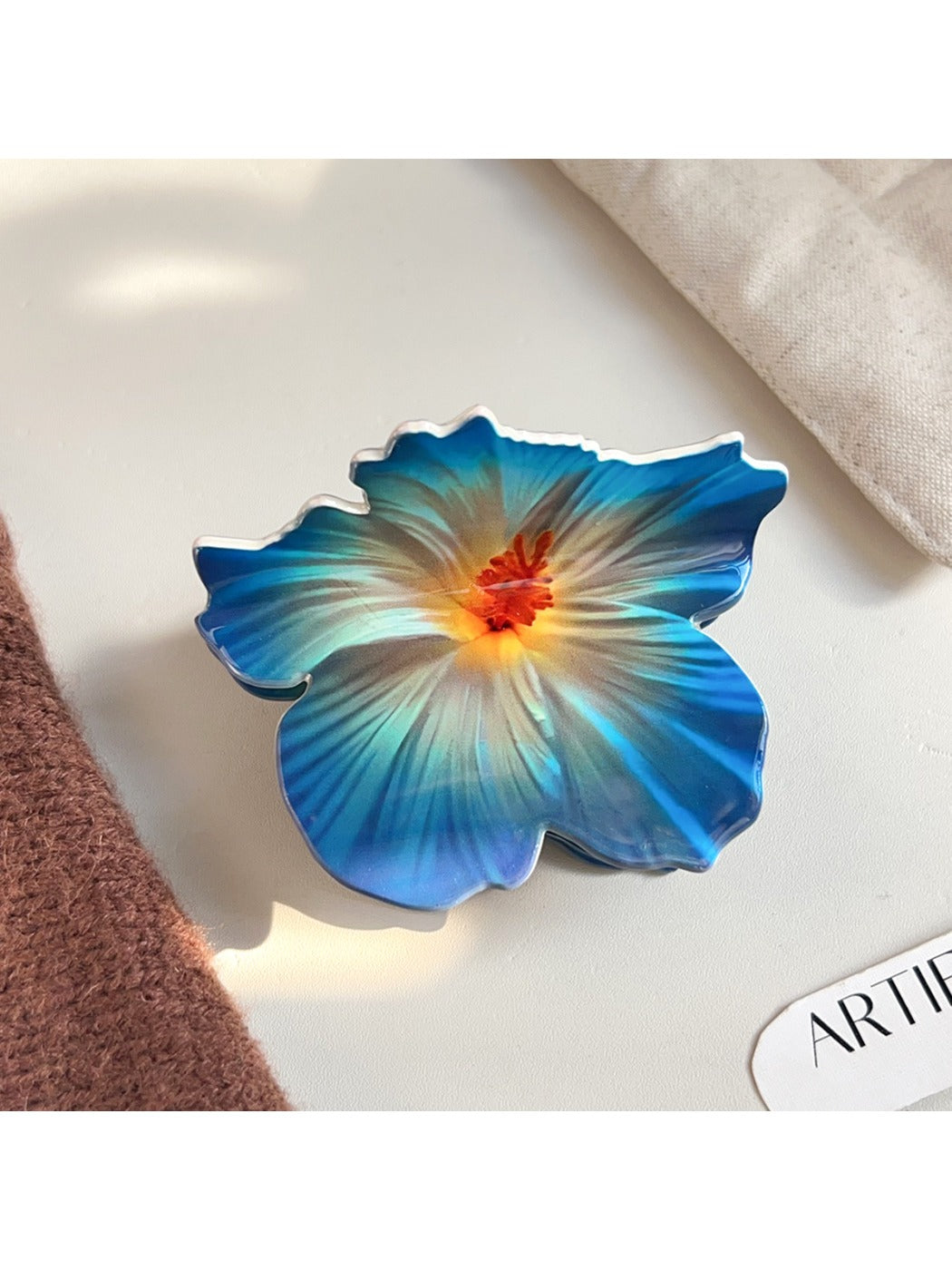 Beau - Elegant Floral Hair Clip