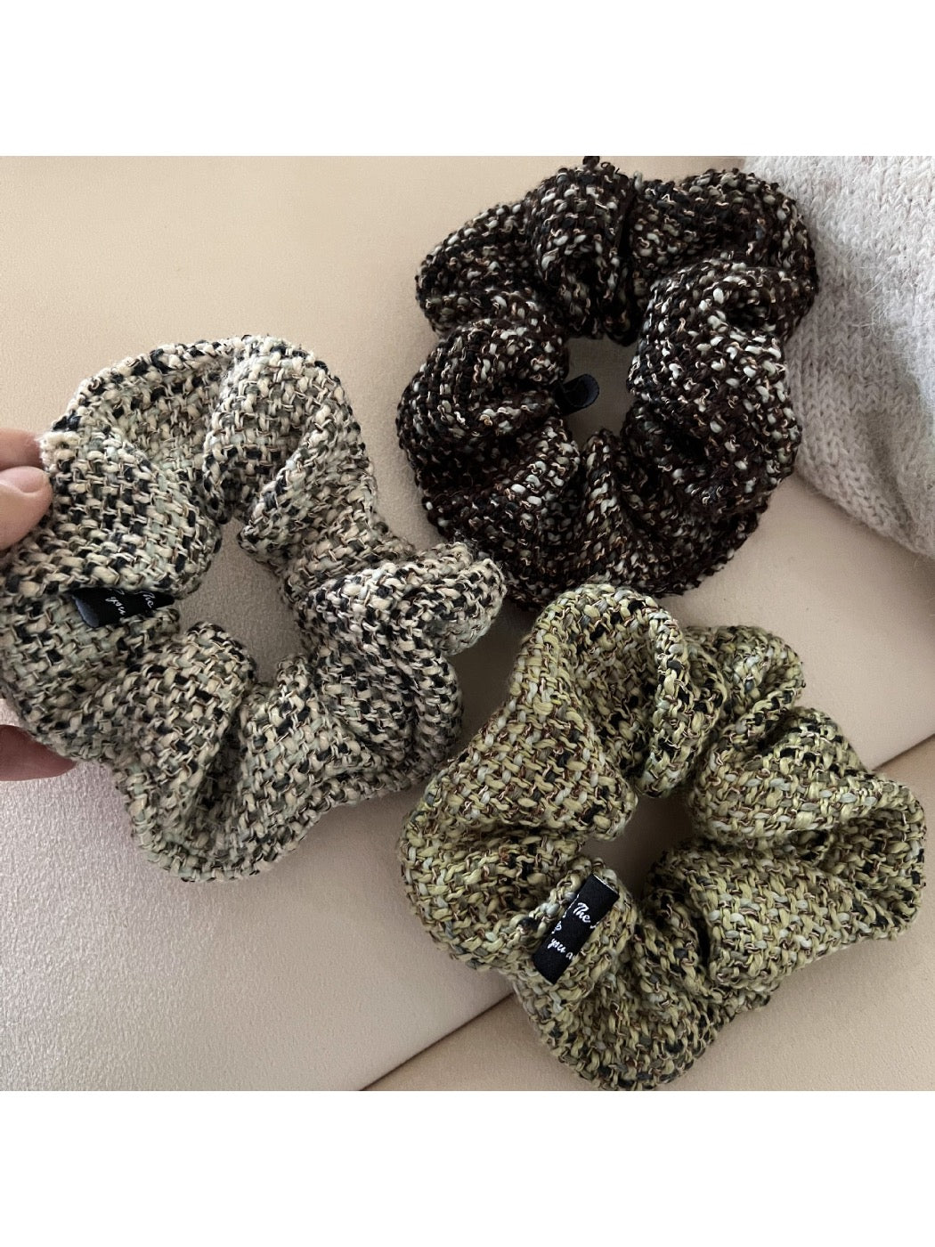 Gifty - Thick Tweed Hair Scrunchie