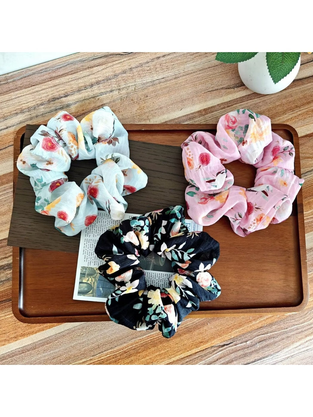 Gifty - Floral Chiffon Look Elastic Ponytail Scrunchie