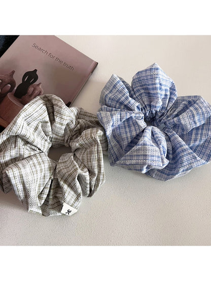 Gifty - Elegant Simple Plaid Scrunchie