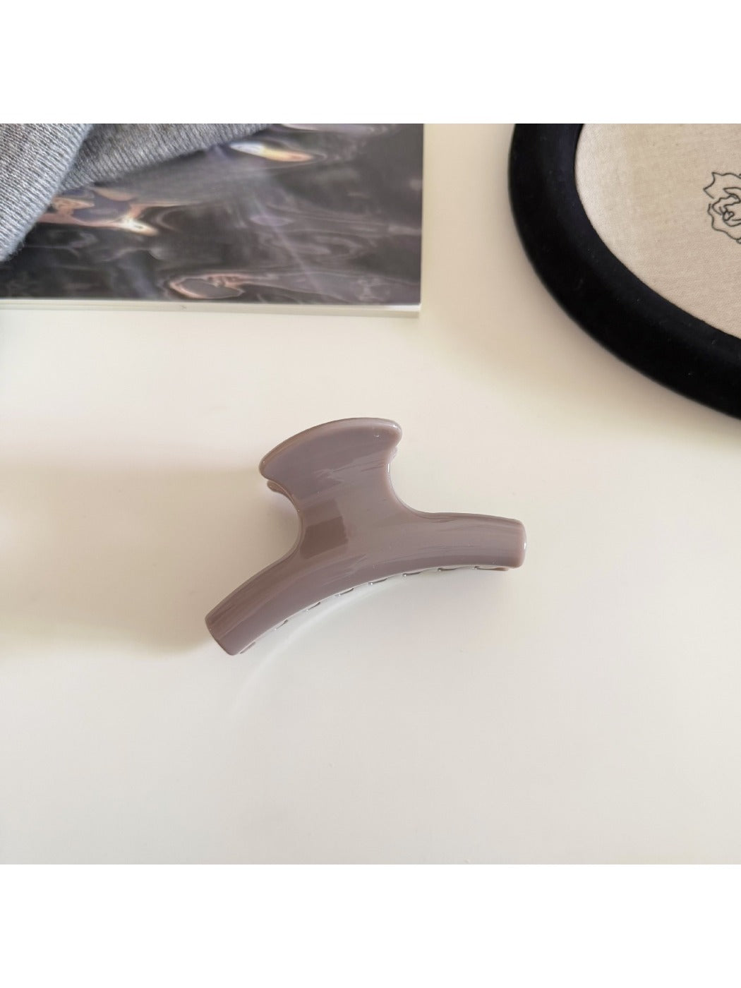 Beau - Fashionable Minimalist Colorful Hair Clip