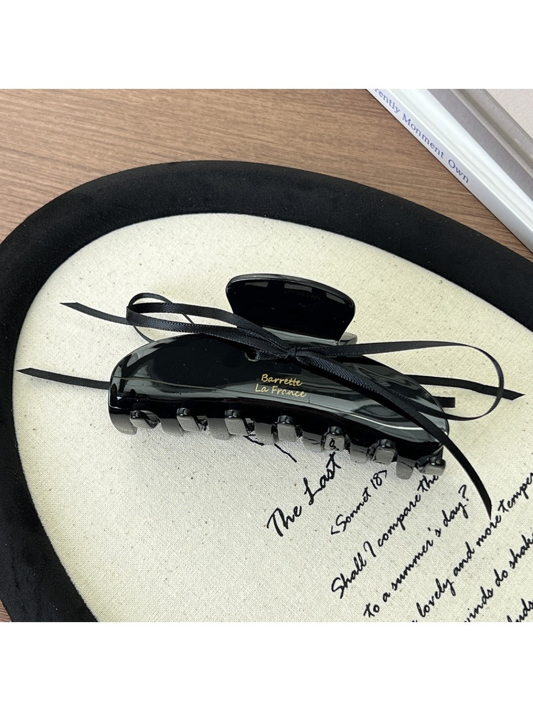 Beau - Elegant Crescent Hair Claw Clip