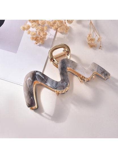Beau - Elegant Wave Design Claw Clip