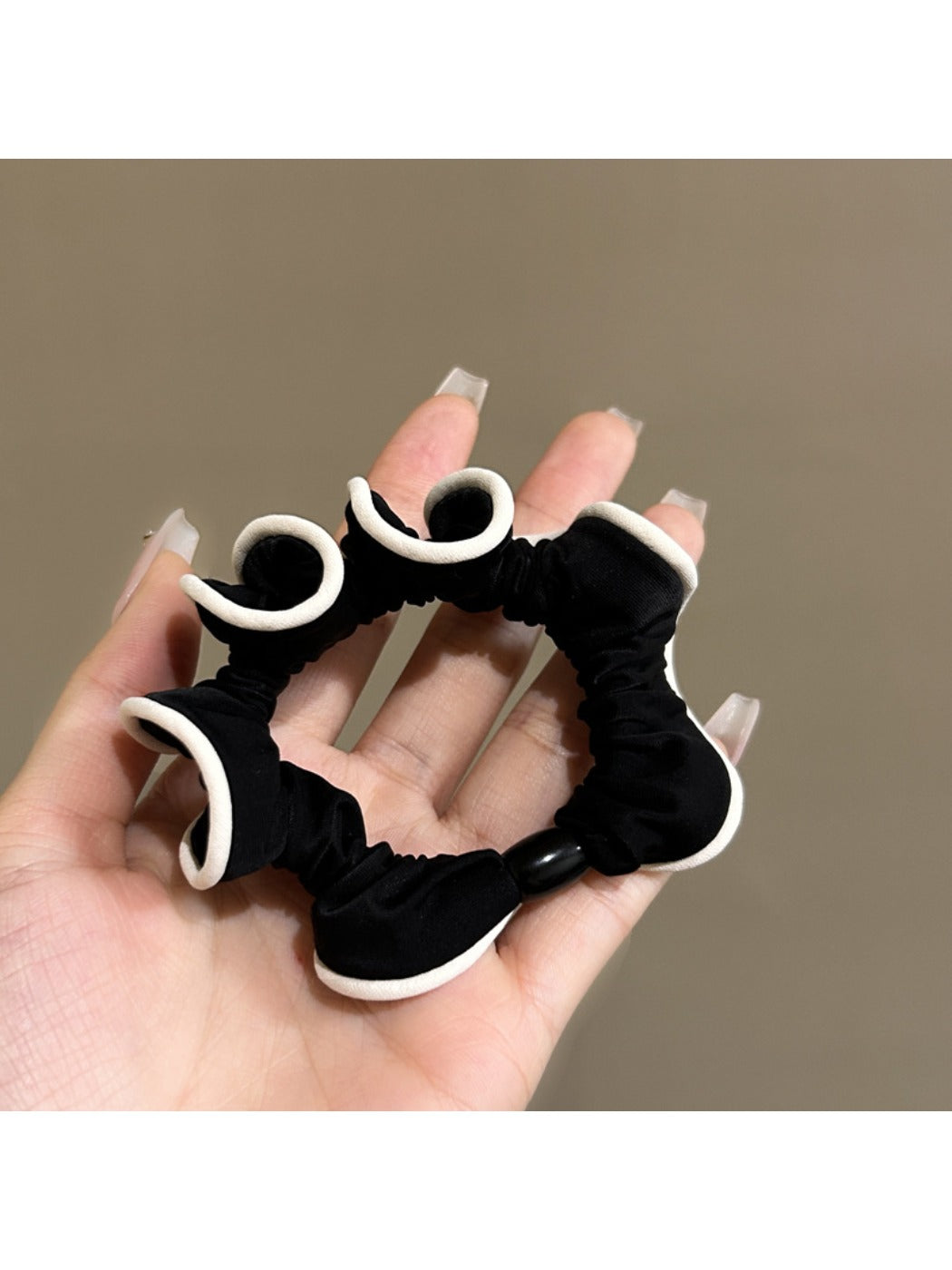 Gifty - Elegant Simple Color Edge Scrunchie