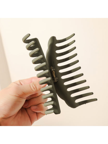 Beau - Minimalist Large Half Round Claw Clip
