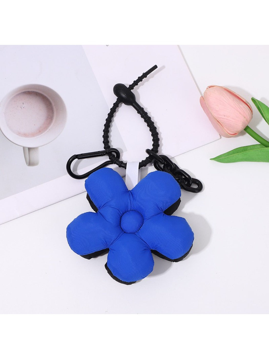 Keypus - Two-Tone Five-Petal Flower Keychain