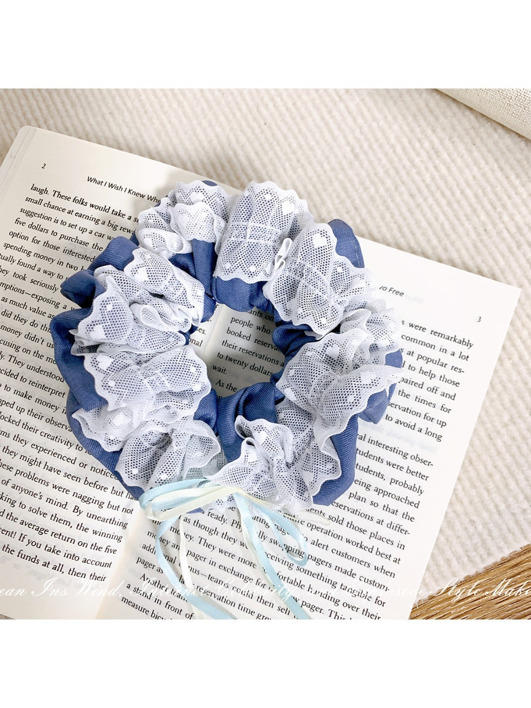 Gifty - Lace Trim Denim Bow Scrunchies