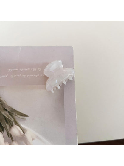 Beau - Vintage Mini Half Moon Claw Clip