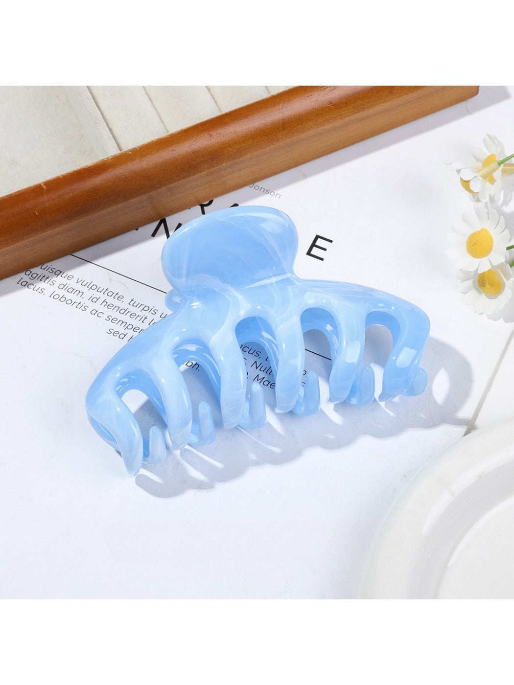 Beau - Marble Pumpkin Shaped Hair Claw Clip
