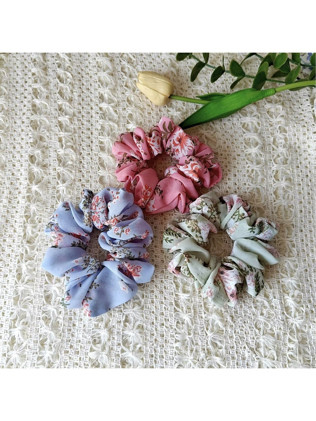 Gifty - Sweet Floral Print Mesh Scrunchie