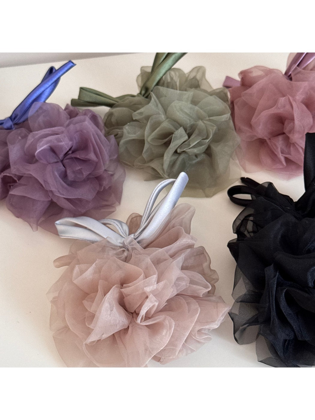 Gifty - Floral Ruffled Mesh Bow Scrunchie