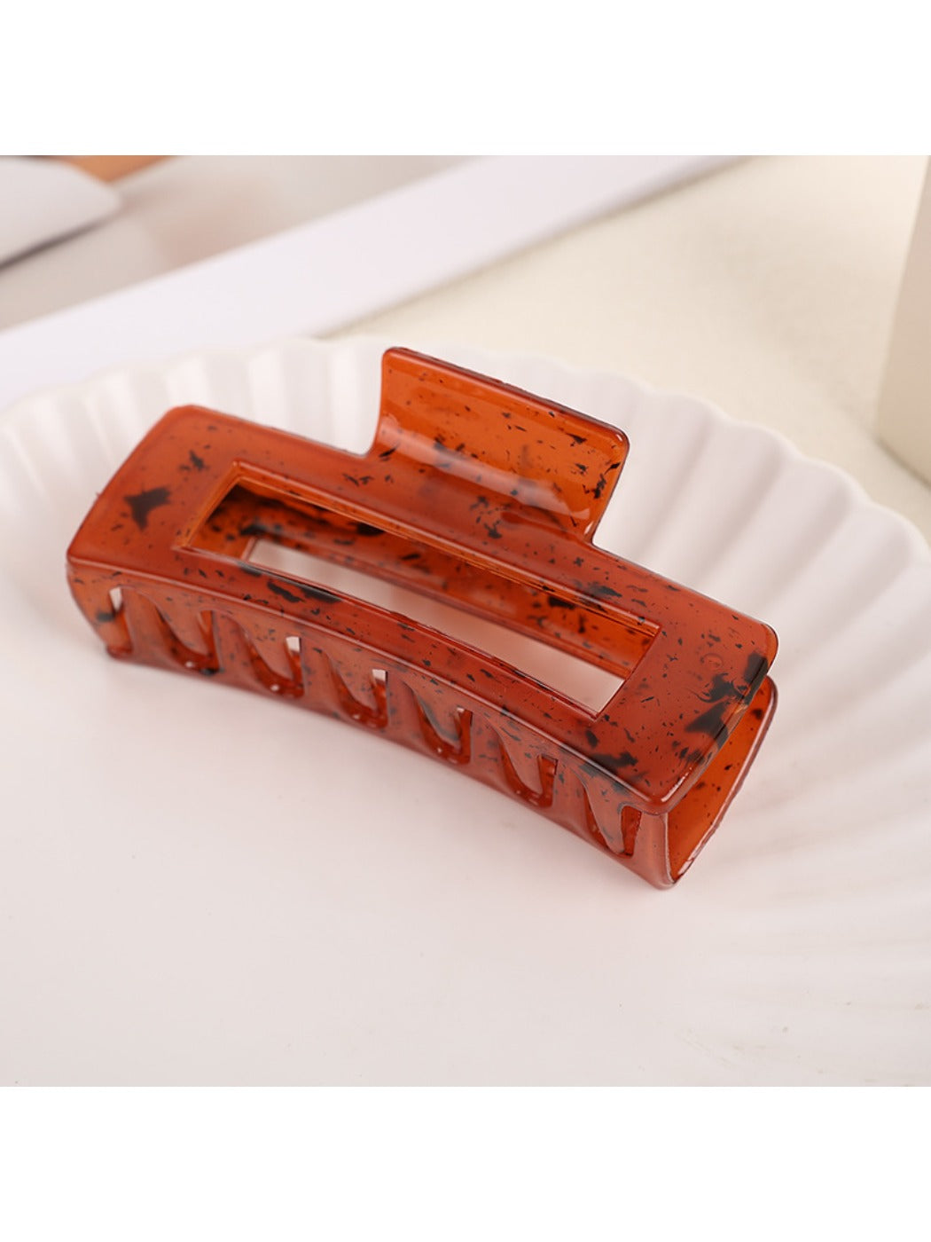 Beau - Vintage Acetate Brown Hair Clip