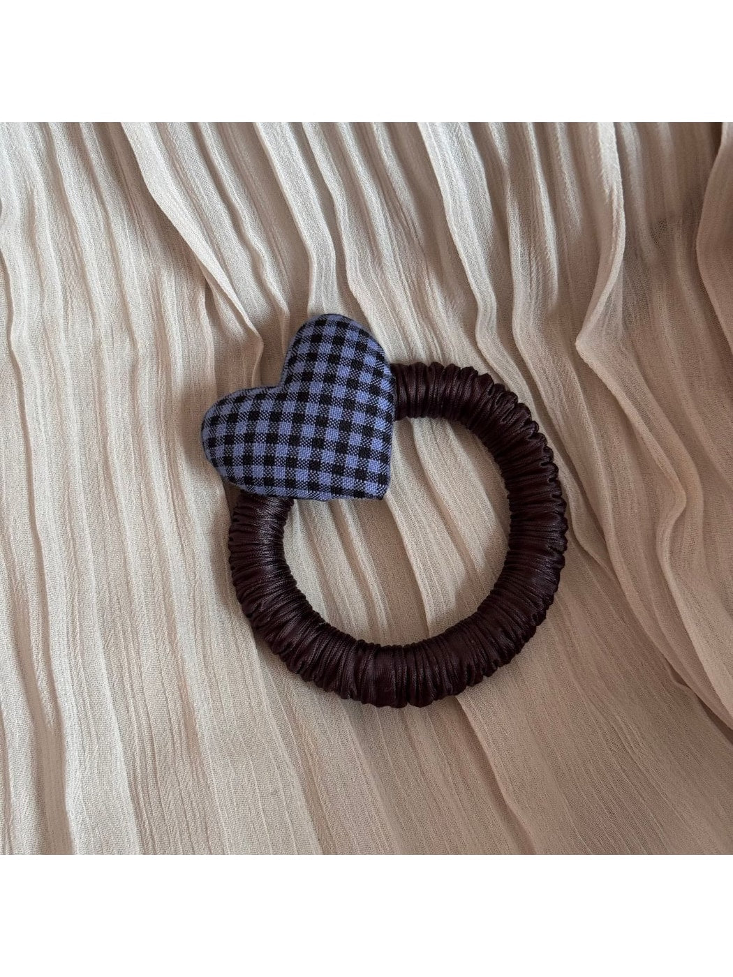 Gifty - Polyester Heart Detail Decorative Elastic Hair Tie