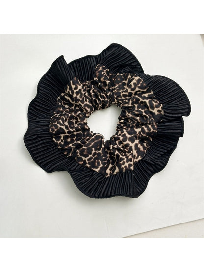 Gifty - Leopard Pattern Scrunchie Hair Tie