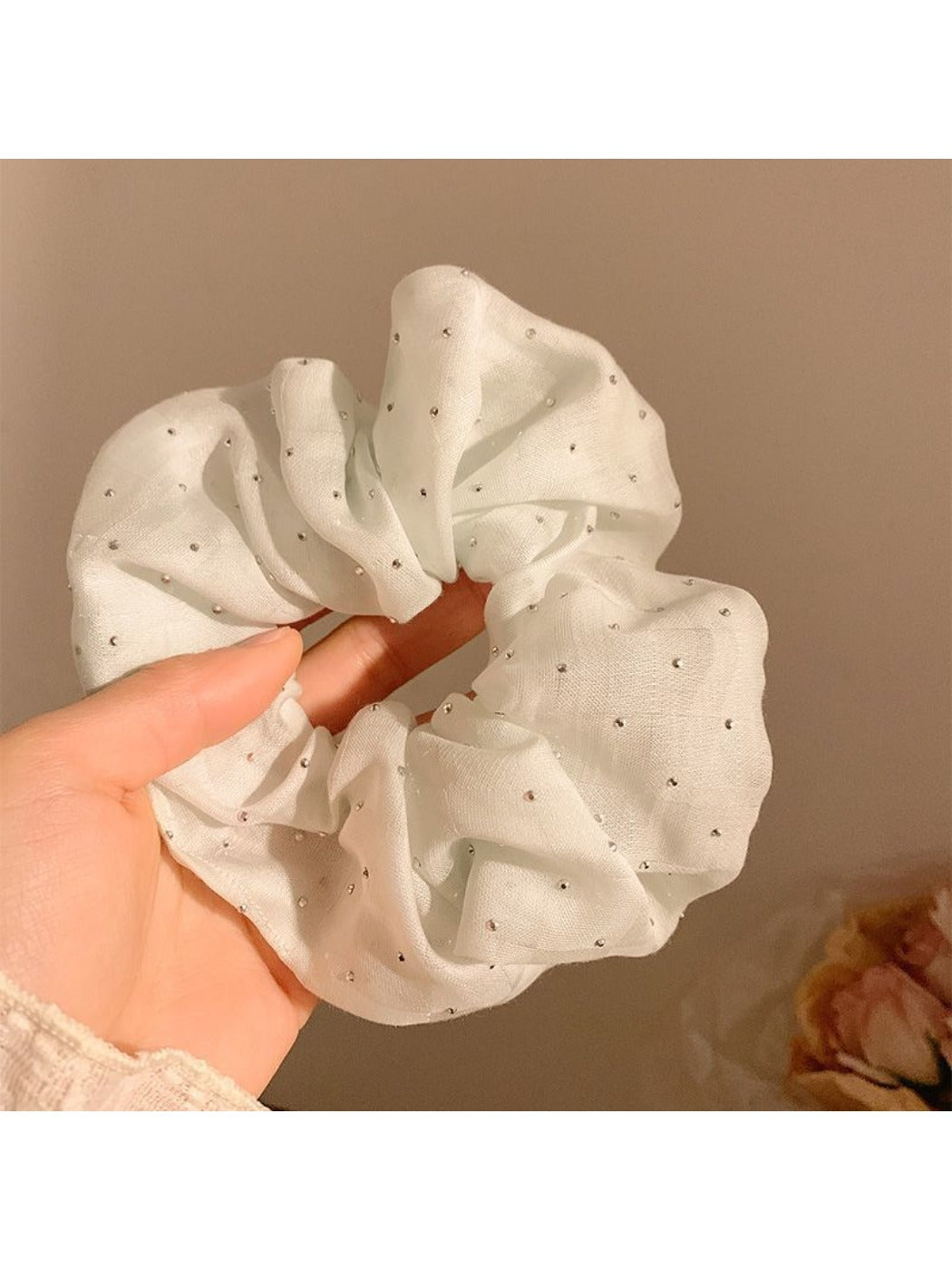 Gifty - Elegant Simple Rhinestone Scrunchie