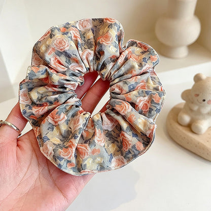 Gifty - Vintage Rose Print Ruched Fabric Scrunchie