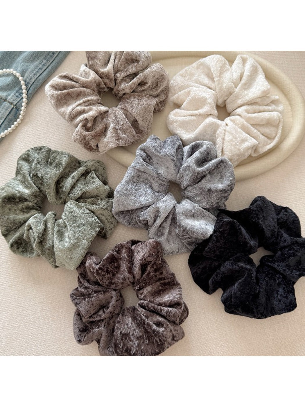 Gifty - Pleated Plush Hair Ring