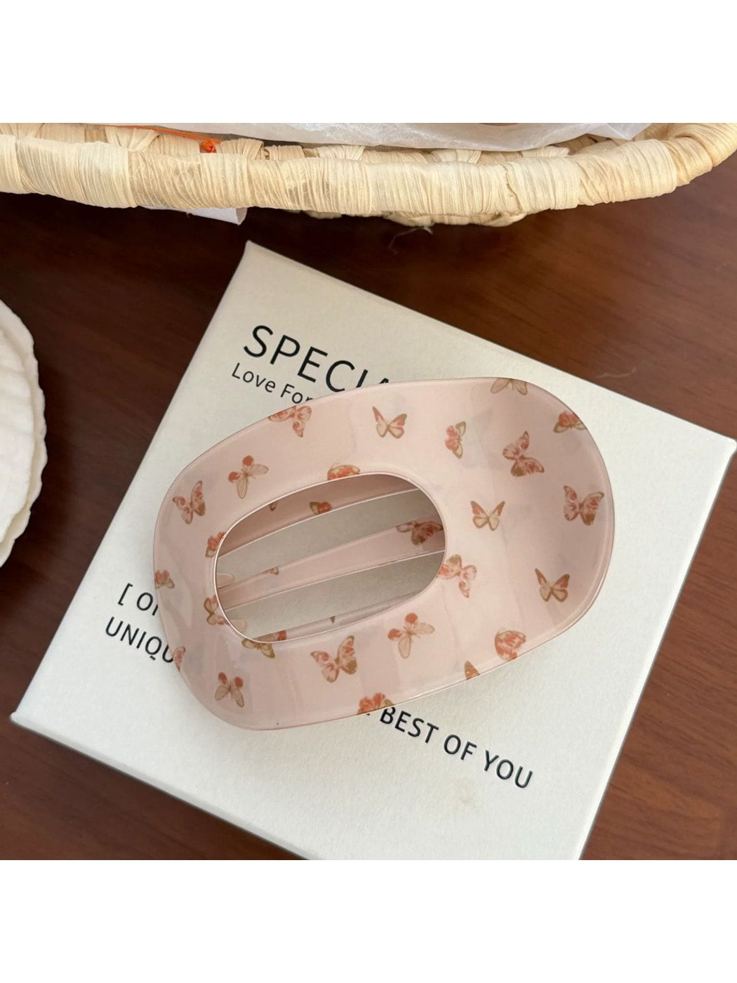 Beau - Retro Printed Oval PVC Claw Hair Clip