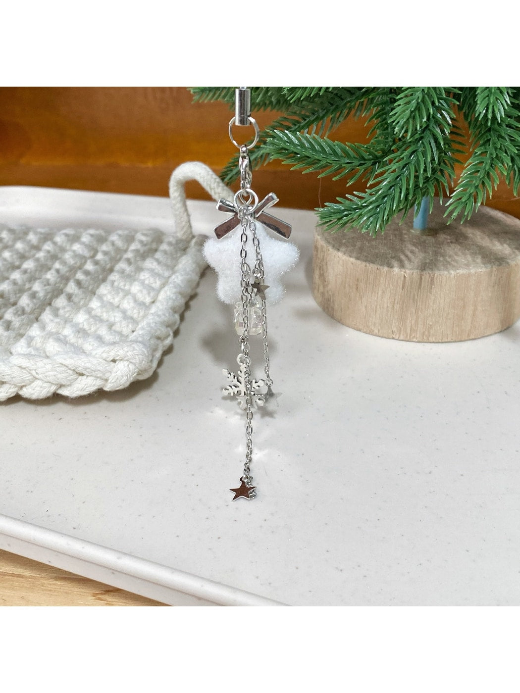 Keypus - Alloy Glass Star Snowflake Christmas Keychain
