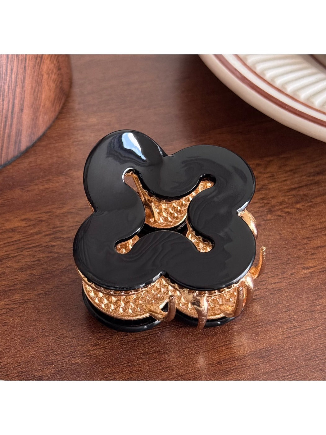 Beau - Elegant Small Flower Hair Clip for Bangs