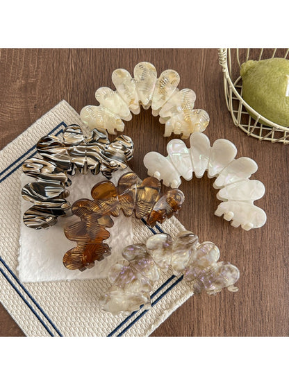 Beau - Elegant Petal Shaped Hair Claw Clip