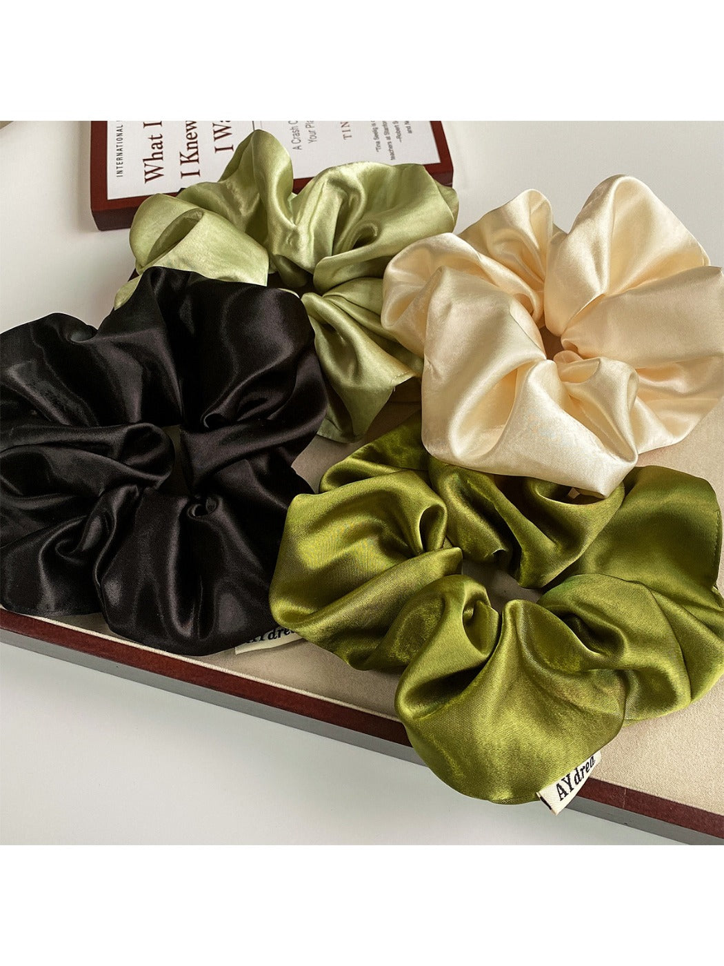 Gifty - Satin Solid Color Scrunchie