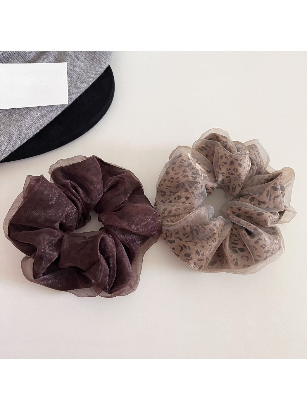 Gifty - Elegant Mesh Print Scrunchies