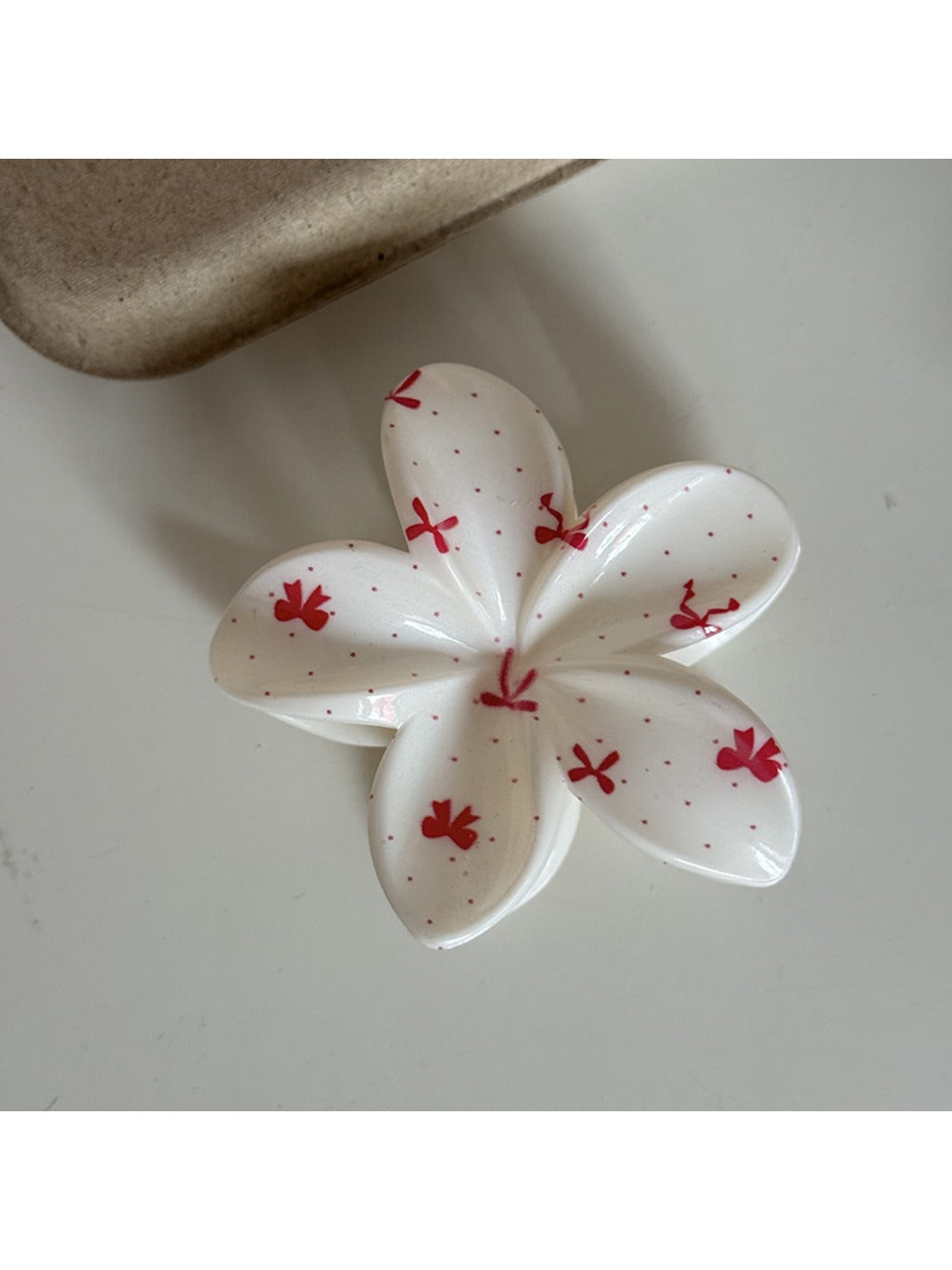 Beau - Adorable Plumeria Shaped Hair Claw Clip