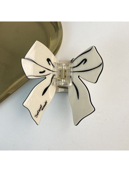 Beau - Butterfly-Shaped Shark Clip