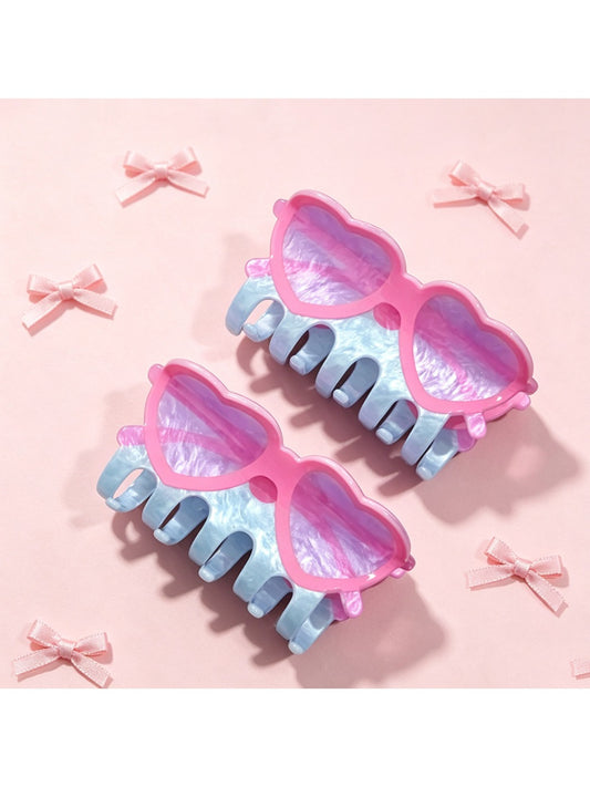 Beau acrylic claw clip shaped like eyeglasses in clear material