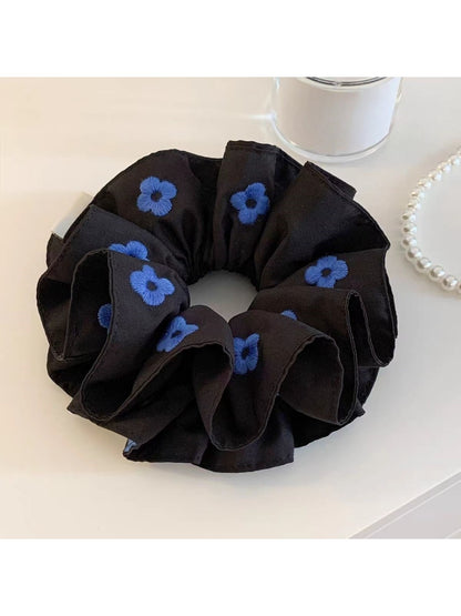 Gifty - Blue Floral Double Ruffle Scrunchie