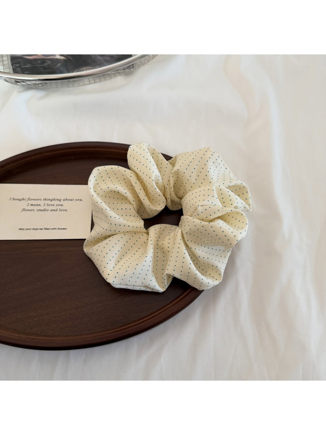 Gifty - Retro Polka Dot Polyester Fabric Scrunchie