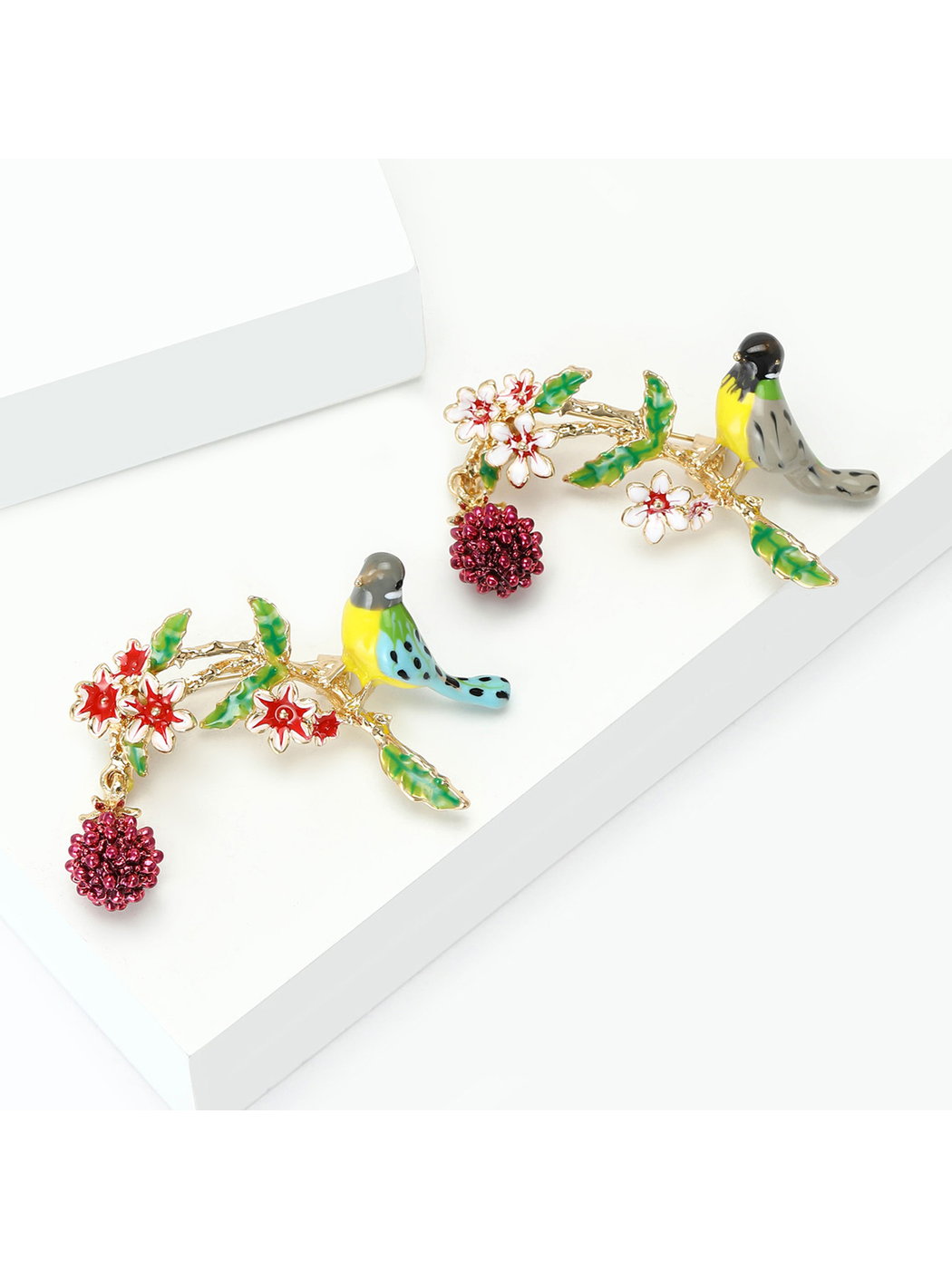 Brovia - Sweet Style Bird Accent Alloy Brooch