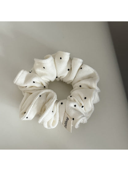 Gifty - Polka Dot Polyester Printed Scrunchie