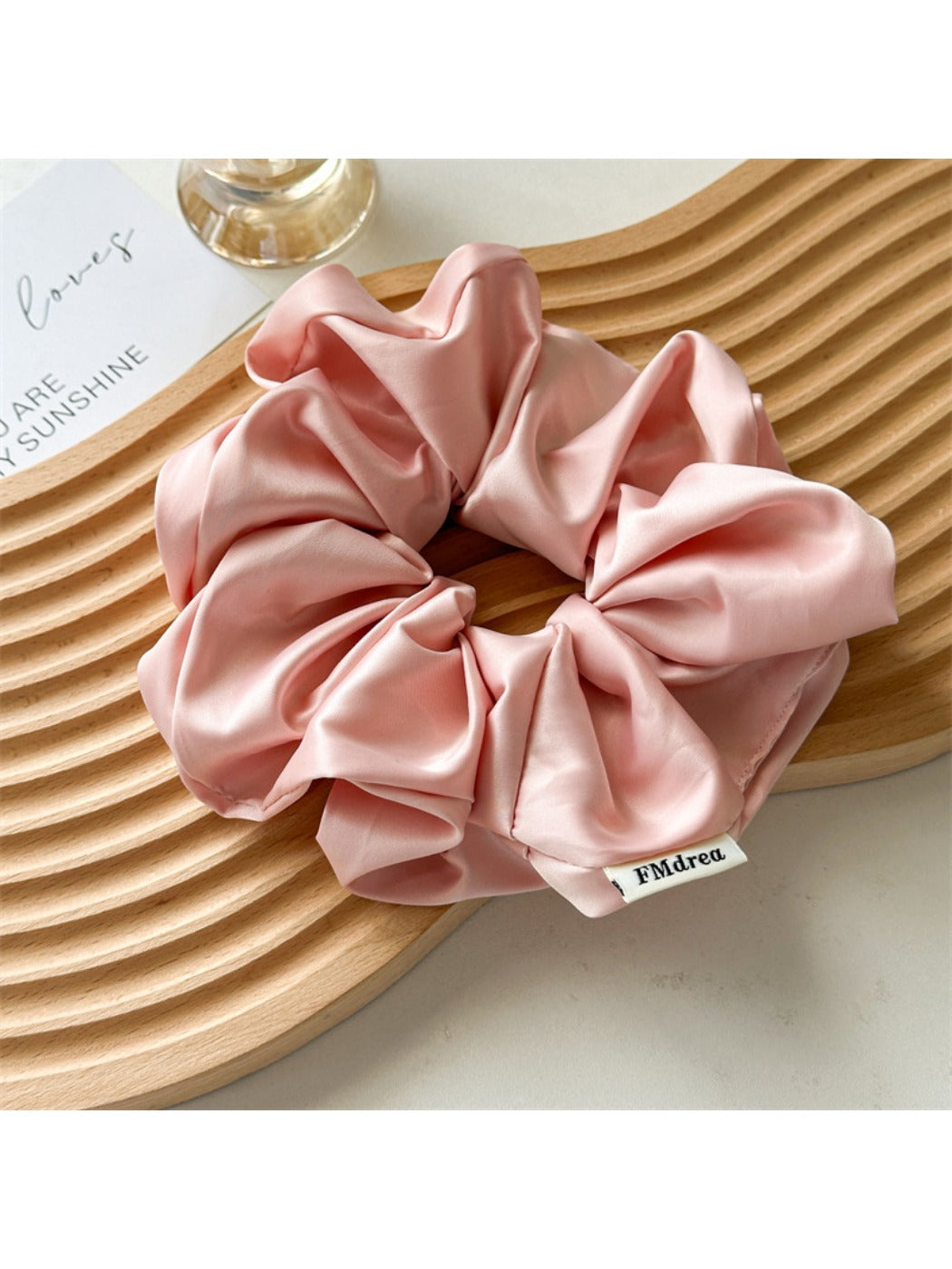 Gifty - Elegant Satin Hair Scrunchie