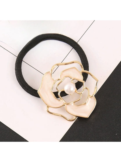 Gifty - Hollow Flower-Shaped Hair Tie