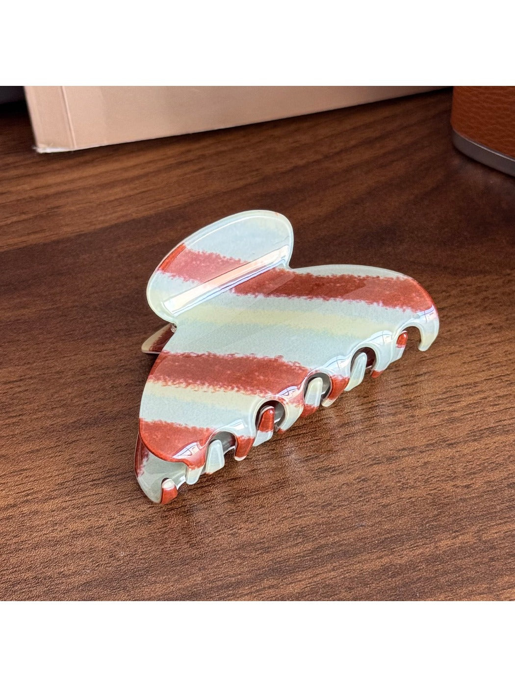 Beau - Fashionable Striped Hair Claw Clip for High Ponytail and Bun