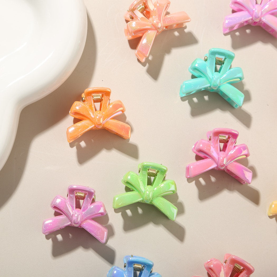 Beau - Glossy Plastic Bow Detail Side Hair Claw Clip