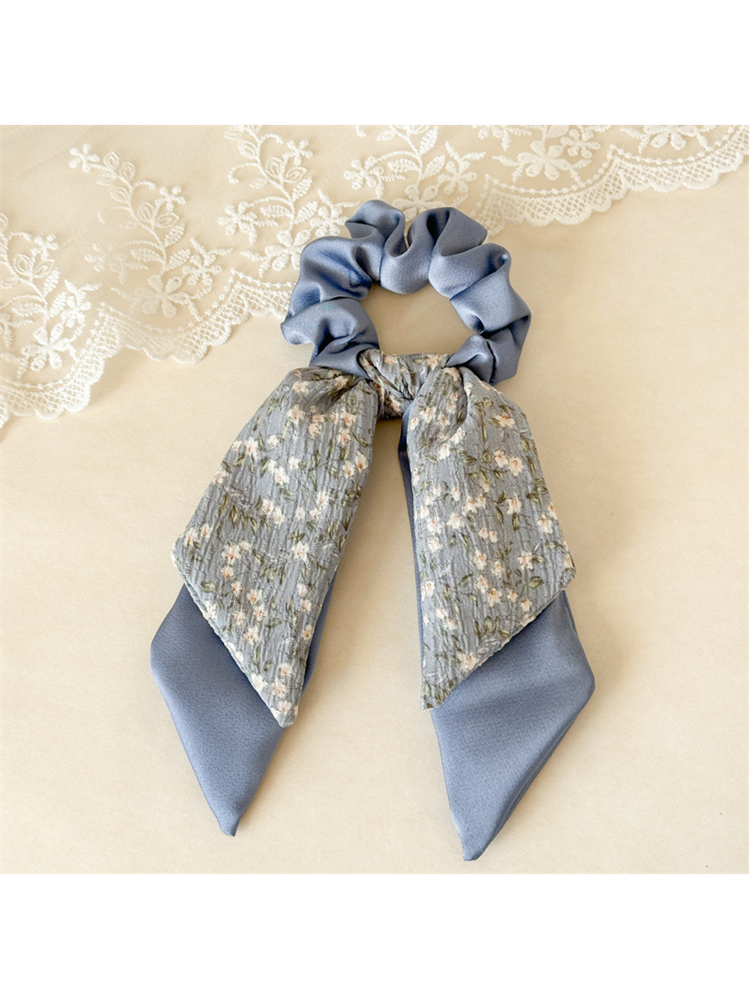 Gifty - Floral Ribbon Tail Layered Bow Scrunchie