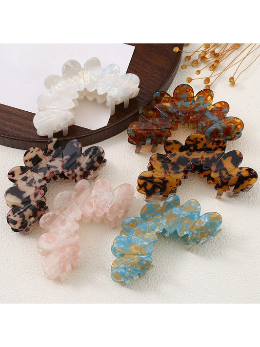Beau - Retro Petal Shaped Hair Claw Clip