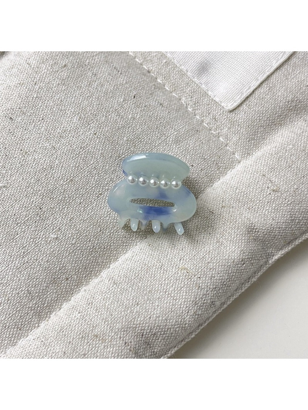 Beau - Macaron Colored Oval Openwork Claw Clip
