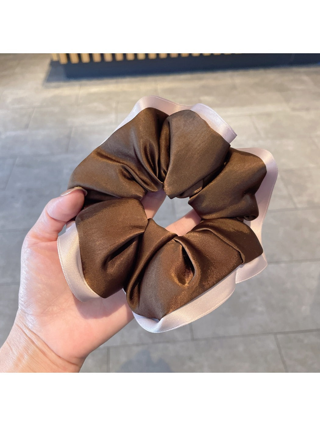 Gifty - Solid Color Satin Ruffled Scrunchie