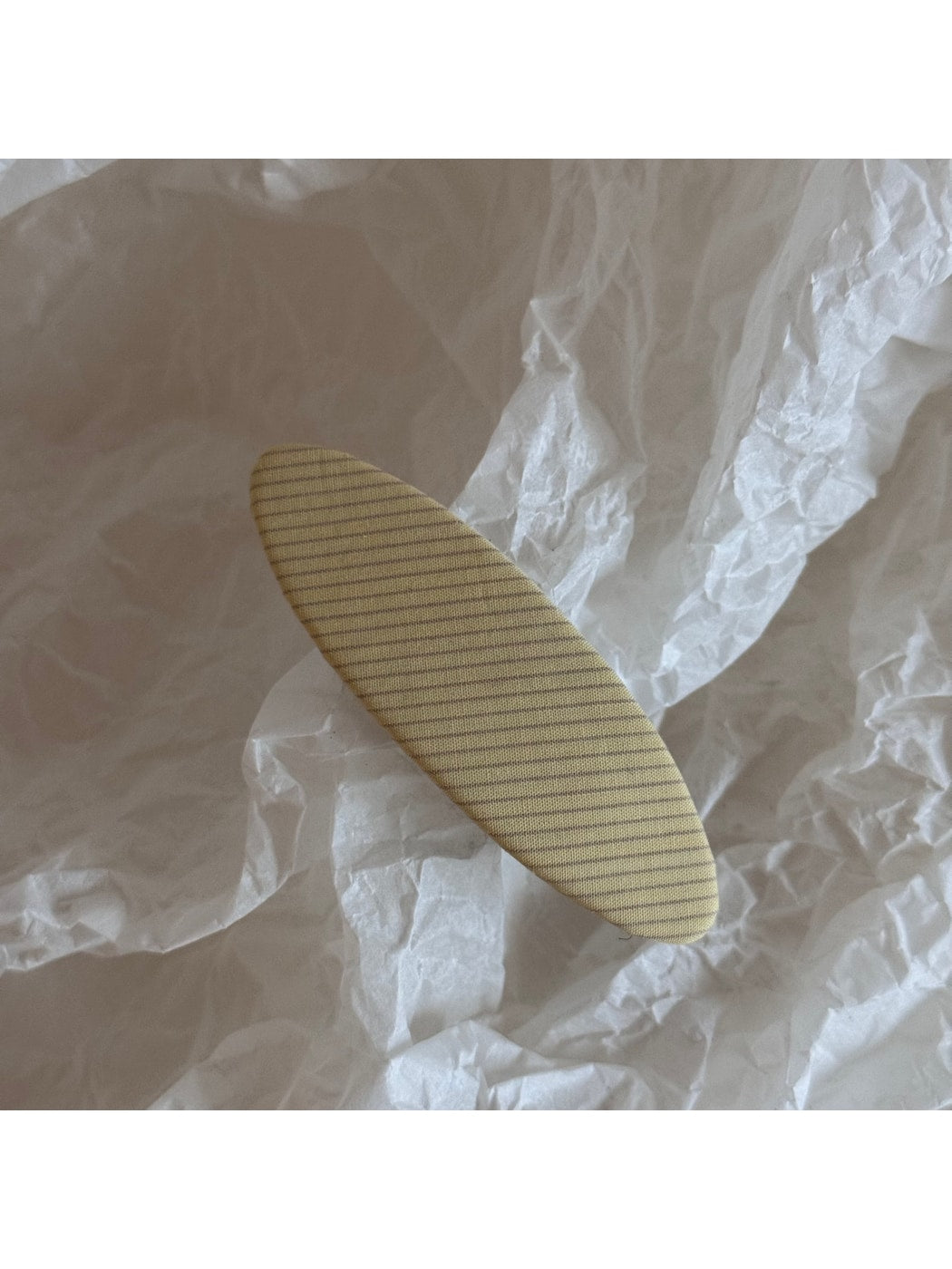Beau - Plaid Fabric Covered Oval Alloy Hair Clip